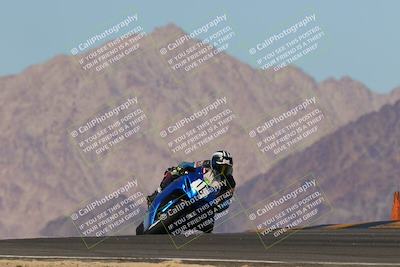 media/Oct-30-2022-CVMA (Sun) [[fb421c3cec]]/Race 10 Supersport Middleweight Shootout/